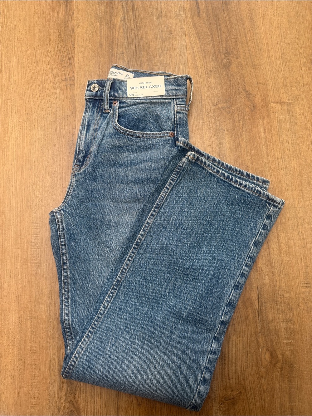 Abercrombie & Fitch High-Rise Relaxed Blue Jeans